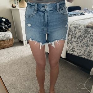 Abercrombie & Fitch 4” High Rise Mom Shorts Size 27